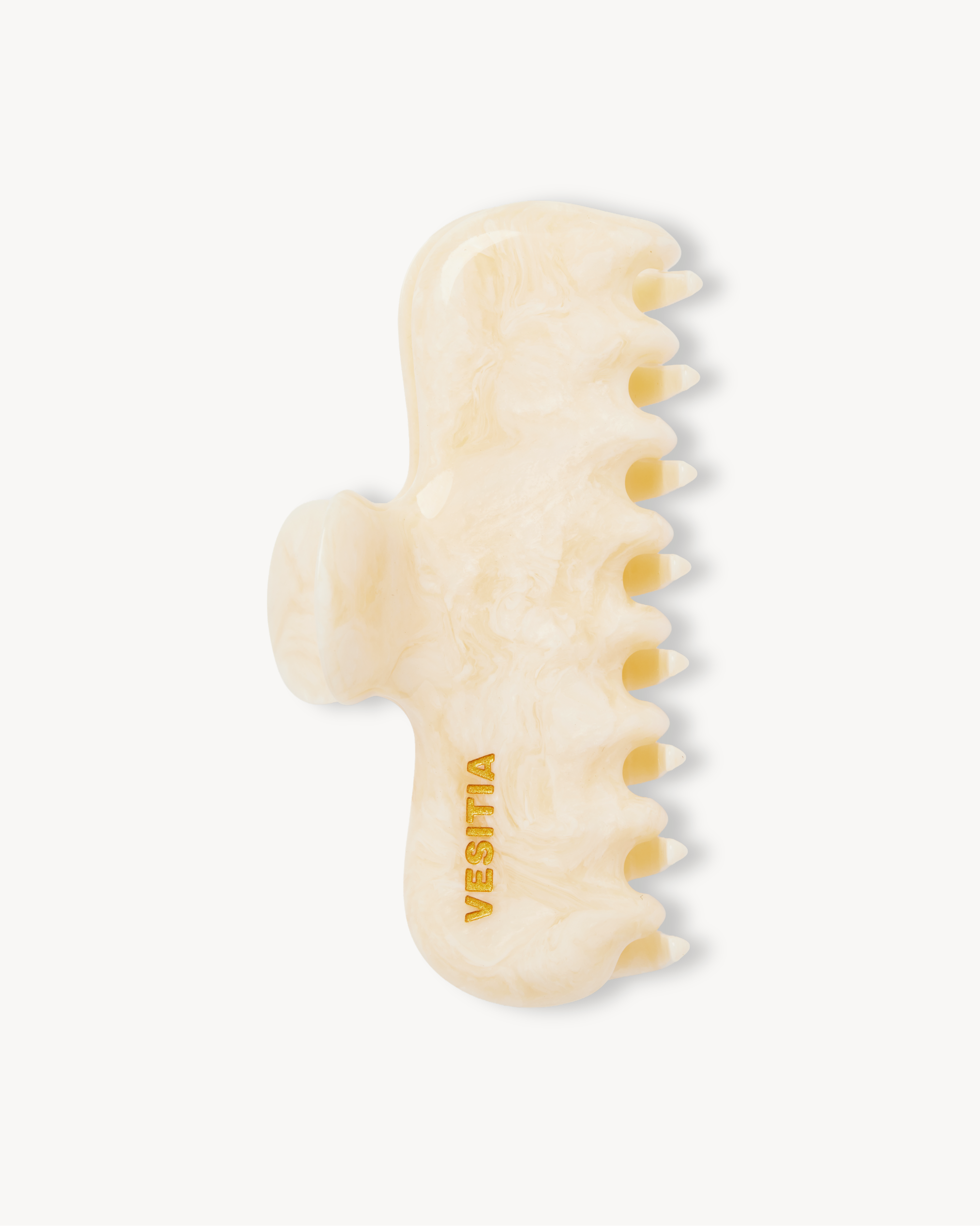 The VESITIA Maison Jumbo Claw Clip in Buttercream placed on a clean white background.